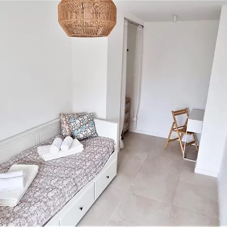 3 Rooms, Modern, Close To Beaches And Racecourse * Cagnes-sur-Mer