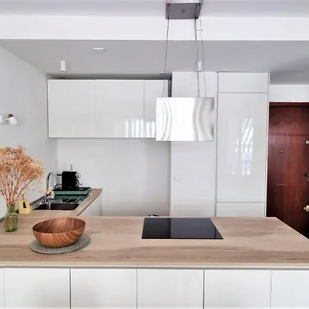 3 Rooms, Modern, Close To Beaches And Racecourse * Cagnes-sur-Mer