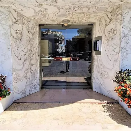 3 Rooms, Modern, Close To Beaches And Racecourse Apartamento *